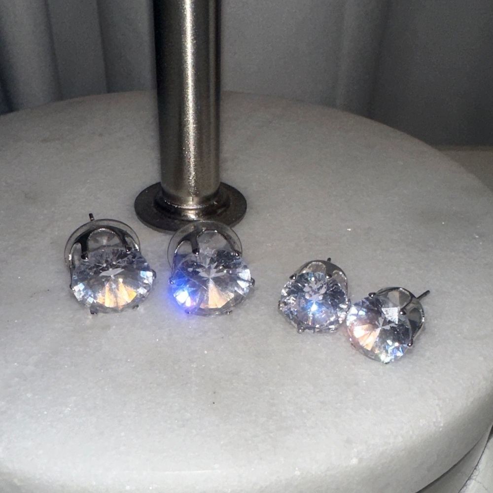 Vera Wang Cubic Zirconia Stud Earrings - Picture 5 of 14